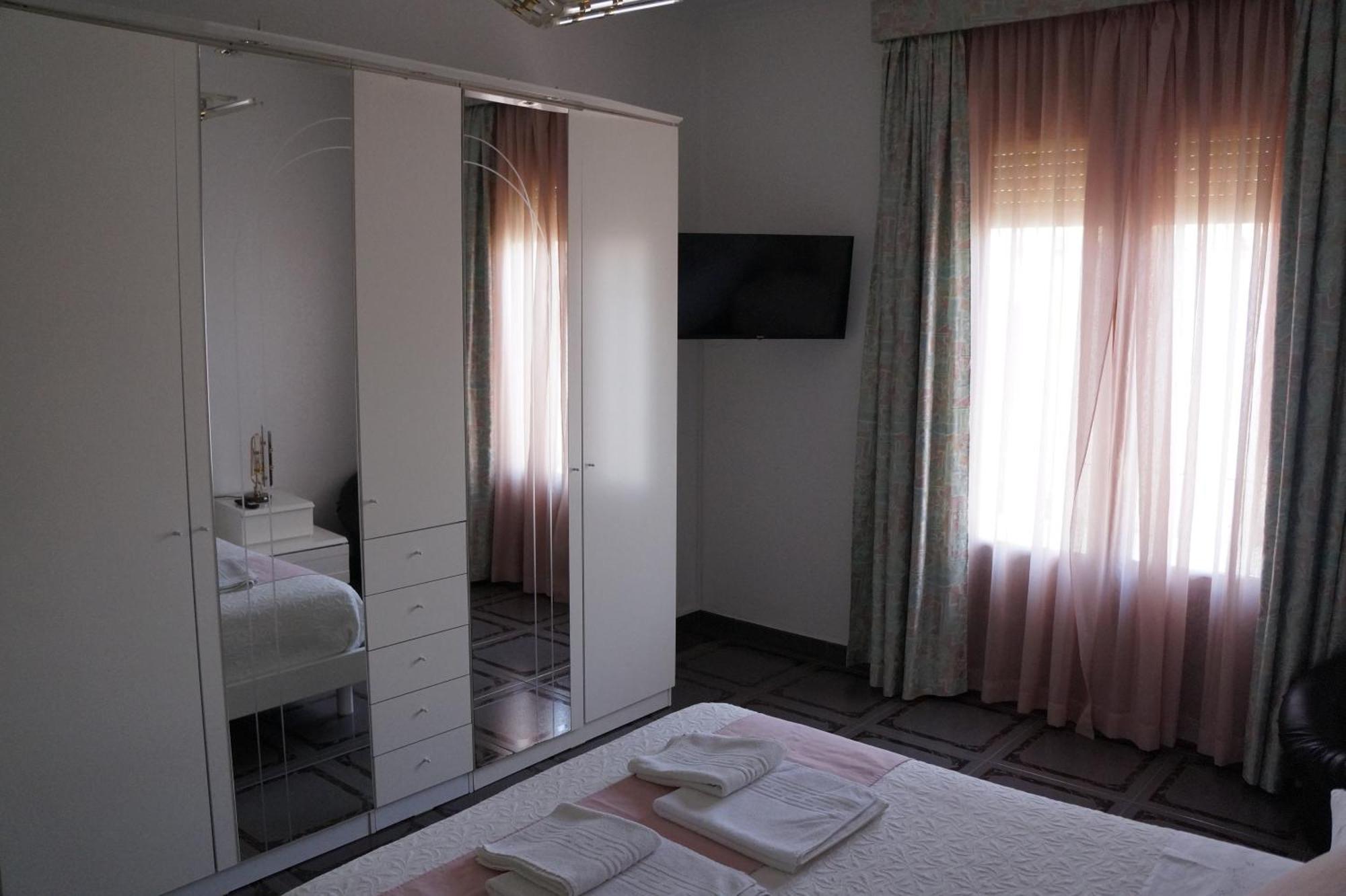 Apartamento Turistico Almagre อัลมาโกร ภายนอก รูปภาพ